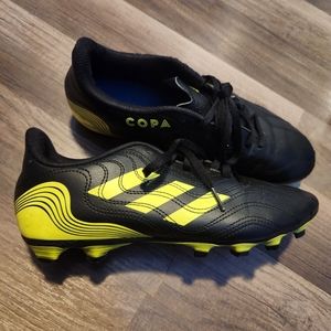 Mens Adidas Soccer Cleats size 7.5